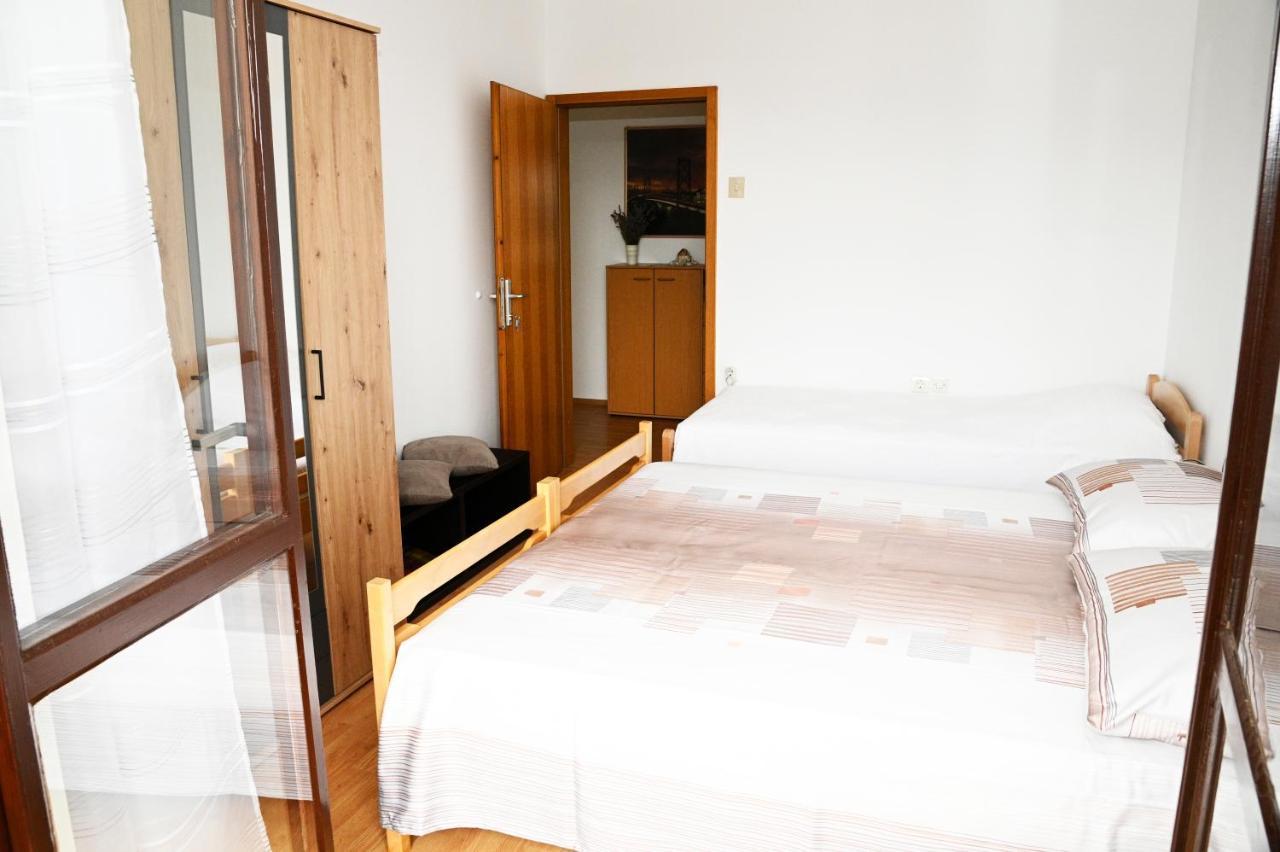 Apartma Cuk Dutovlje Kültér fotó
